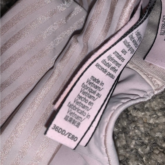 Victoria Secret bra 36dd - Picture 5 of 5